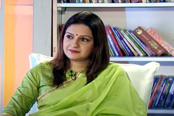 यूक्रेन नहीं छोड़ना चाहते थे छात्र: प्रियंका चतुर्वेदी यूक्रेन नहीं छोड़ना चाहते थे छात्र: प्रियंका चतुर्वेदी