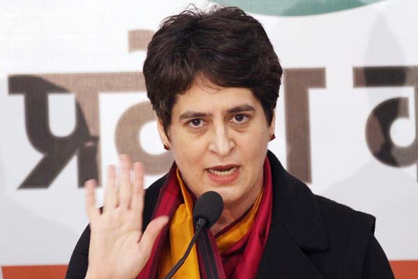 परीक्षा पर चर्चा नहीं, पेपर लीक पर चर्चा करनी चाहिए प्रियंका का बीजेपी पर तंज परीक्षा पर चर्चा नहीं, पेपर लीक पर चर्चा करनी चाहिए प्रियंका का बीजेपी पर तंज