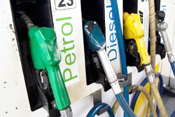 पेट्रोल और डीजल की कीमतें ‎‎फिर 80 पैसे बढ़ी
