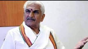 हिजाब विवाद पर आरएसएस नेता बोले ड्रेस कोड का पालन नहीं करने वाले छात्र छोड़ दें देश हिजाब विवाद पर आरएसएस नेता बोले ड्रेस कोड का पालन नहीं करने वाले छात्र छोड़ दें देश
