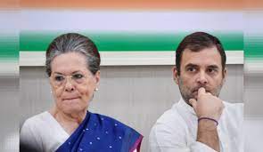 हार के बाद सोनिया गांधी ने पार्टी में दिए बड़े बदलाव के संकेत -5 राज्यों की जिम्मेदारी के लिए चुने वरिष्ठ नेता हार के बाद सोनिया गांधी ने पार्टी में दिए बड़े बदलाव के संकेत -5 राज्यों की जिम्मेदारी के लिए चुने वरिष्ठ नेता