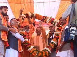 योगी आदित्यनाथ के शपथ ग्रहण पर गोरखपुर में एक साथ मनेगी दिवाली और ईद योगी आदित्यनाथ के शपथ ग्रहण पर गोरखपुर में एक साथ मनेगी दिवाली और ईद