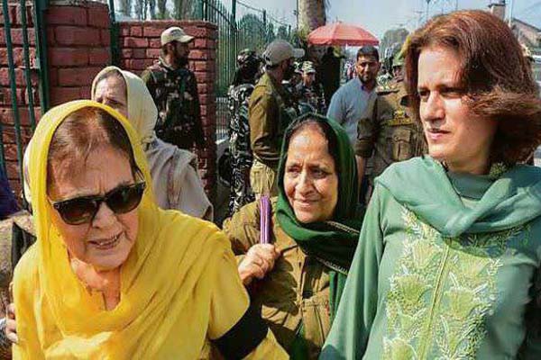 न्यायिक हिरासत में भेजी गईं साफिया न्यायिक हिरासत में भेजी गईं साफिया