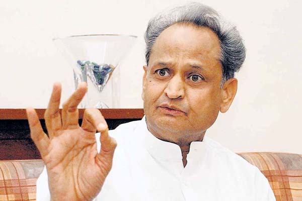 सीएम गहलोत बोले- केंद्रीय गृहमंत्री शाह ने मेरा संदर्भ देकर देश को किया गुमराह सीएम गहलोत बोले- केंद्रीय गृहमंत्री शाह ने मेरा संदर्भ देकर देश को किया गुमराह