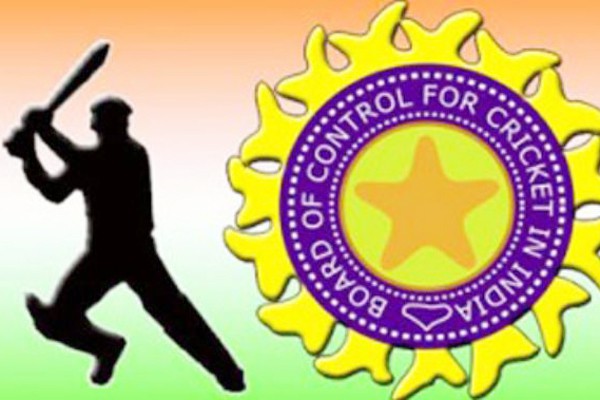आईपीएल आयोजन की संभावनाएं तलाश रहा बीसीसीआई आईपीएल आयोजन की संभावनाएं तलाश रहा बीसीसीआई