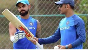 विराट ने धोनी के साथ साझा की पुरानी तस्वीर विराट ने धोनी के साथ साझा की पुरानी तस्वीर