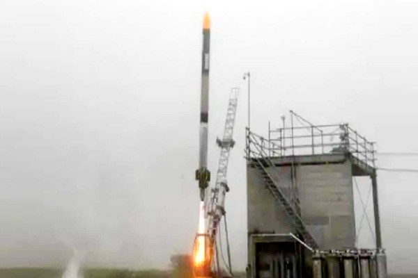 स्टार्टअप स्काईरूट ने देश के पहले निजी रॉकेट इंजन ‘रमण’ का सफल परीक्षण किया