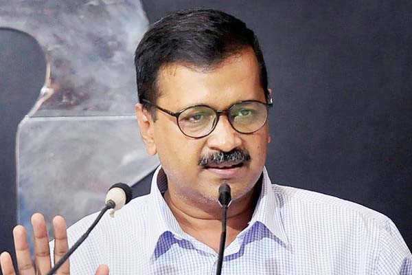 जेएनयू बवाल पर केजरीवाल बोले, स्तब्ध हूं, एलजी से की बात जेएनयू बवाल पर केजरीवाल बोले, स्तब्ध हूं, एलजी से की बात