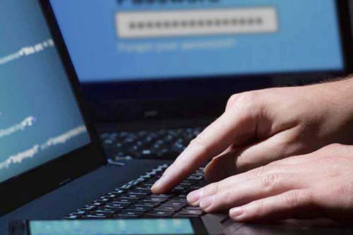 कोरोना संकट के दौरान दुनिया में बढ़ा साइबर क्राइम -भारत से भी आनलाइन धोखाधड़ी को अंजाम दे रहे कुछ अपराधी -डब्ल्युएचओ के नाम से ई-मेल तैयार कर फंसा रहा है लोगों को