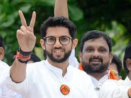 शिवसेना मंत्रियों के केबिन में आदित्य की तस्वीर! शिवसेना मंत्रियों के केबिन में आदित्य की तस्वीर!