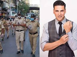 (रंगसंसार)अक्षय कुमार ने पुलिसवालों को दिए कलाई बैंड (रंगसंसार)अक्षय कुमार ने पुलिसवालों को दिए कलाई बैंड