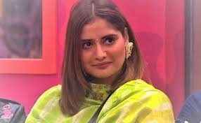 (रंगसंसार) आरती सिंह बोली घर का काम करना बड़ी बात नहीं (रंगसंसार) आरती सिंह बोली घर का काम करना बड़ी बात नहीं