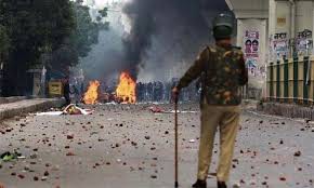 दिल्ली हिंसा: अब तक 20 की मौत, सुनवाई के लिए देर रात खुली कोर्ट दिल्ली हिंसा: अब तक 20 की मौत, सुनवाई के लिए देर रात खुली कोर्ट