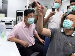 चीन ने कोरोनावायरस के इलाज में देसी दवाइयों का उपयोग किया चीन ने कोरोनावायरस के इलाज में देसी दवाइयों का उपयोग किया