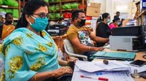 कोरोना रोकने की कार्यवाही के साथ रोजगार द्वार खुलने चाहिए। कोरोना रोकने की कार्यवाही के साथ रोजगार द्वार खुलने चाहिए।