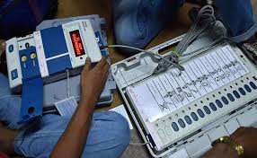 ईवीएम का मामला फिर पहुंचा सुप्रीम कोर्ट ईवीएम का मामला फिर पहुंचा सुप्रीम कोर्ट