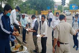 कोरोना: दिल्ली में भूख से परेशान लोगों के लिए हेल्पलाइन नंबर जारी कोरोना: दिल्ली में भूख से परेशान लोगों के लिए हेल्पलाइन नंबर जारी
