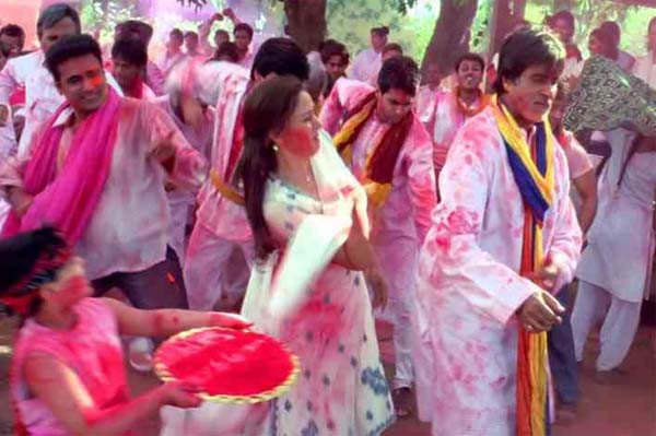होली पर याद आते हैं ये गीत होली पर याद आते हैं ये गीत