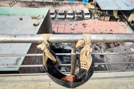 दंगों में गोली से ज्यादा घातक साबित हुई गुलेल दंगों में गोली से ज्यादा घातक साबित हुई गुलेल