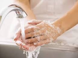 20 सेकंड तक अच्छी तरह से धोए हाथों को 