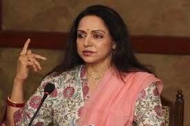मुझे कुछ बड़ा काम करना है: हेमा मालिनी मुझे कुछ बड़ा काम करना है: हेमा मालिनी