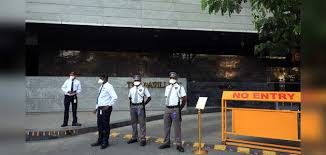 कोरोना के चलते पूरा मुंबई बंद, रेस्टोरेंट्स को खुले रखने को लेकर स्पष्ट गाइड लाइन नहीं - समंदर किनारे पसरा है सन्नाटा कोरोना के चलते पूरा मुंबई बंद, रेस्टोरेंट्स को खुले रखने को लेकर स्पष्ट गाइड लाइन नहीं - समंदर किनारे पसरा है सन्नाटा