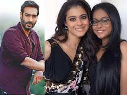 सिंगापुर से लौटने पर काजोल और न्यासा अफवाहों में घिरी सिंगापुर से लौटने पर काजोल और न्यासा अफवाहों में घिरी