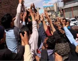 (इस्लामाबाद) कराची में हिंदुओं को राशन देने से किया इनकार - राशन लेने इकट्ठा हुए लोगों की स्क्रिनिंग के लिए भी कोई इंतजाम नहीं (इस्लामाबाद) कराची में हिंदुओं को राशन देने से किया इनकार - राशन लेने इकट्ठा हुए लोगों की स्क्रिनिंग के लिए भी कोई इंतजाम नहीं