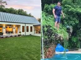 कोरोना की वजह से फार्महाउस में रह रहे सलमान खान कोरोना की वजह से फार्महाउस में रह रहे सलमान खान