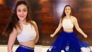 (रंगसंसार) टिकटॉक पर शेफाली ने बनाया विडियो (रंगसंसार) टिकटॉक पर शेफाली ने बनाया विडियो