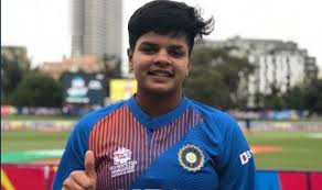 एक साल से भी कम समय में शीर्ष बल्लेबाज बनीं शेफाली एक साल से भी कम समय में शीर्ष बल्लेबाज बनीं शेफाली