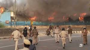 दिल्ली के कश्मीरी गेट इलाके में शेल्टर होम में आग लगी दिल्ली के कश्मीरी गेट इलाके में शेल्टर होम में आग लगी