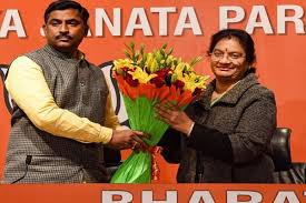 शशिकला भाजपा में शामिल शशिकला भाजपा में शामिल