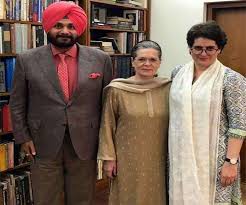सोनिया-प्रियंका से मिले सिद्धू, बोले- पंजाब के हालात पर हुई चर्चा सोनिया-प्रियंका से मिले सिद्धू, बोले- पंजाब के हालात पर हुई चर्चा