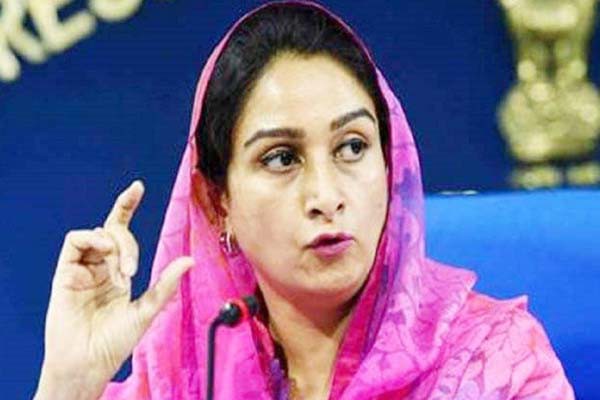 देशभर की 180 से भी अधिक महिला उद्यमी और स्वयं सहायता समूह महोत्सव में ले रहे भाग: मंत्री हरसिमरत कौर देशभर की 180 से भी अधिक महिला उद्यमी और स्वयं सहायता समूह महोत्सव में ले रहे भाग: मंत्री हरसिमरत कौर