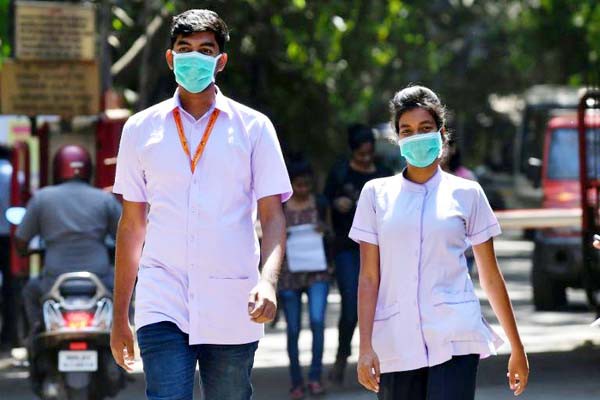 महाराष्ट्र में कोरोना वायरस से चौथी मौत, 124 लोग संक्रमित - पुणे के पांच मरीज हुए ठीक