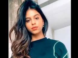 सोशल मीडिया पर वायरल हुआ सुहाना का ग्लैमरस लुक सोशल मीडिया पर वायरल हुआ सुहाना का ग्लैमरस लुक