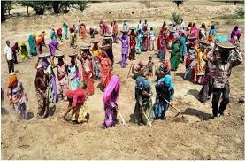 बड़े संकट से निपटने के लिए सूझ-बूझ भी बड़ी चाहिये बड़े संकट से निपटने के लिए सूझ-बूझ भी बड़ी चाहिये