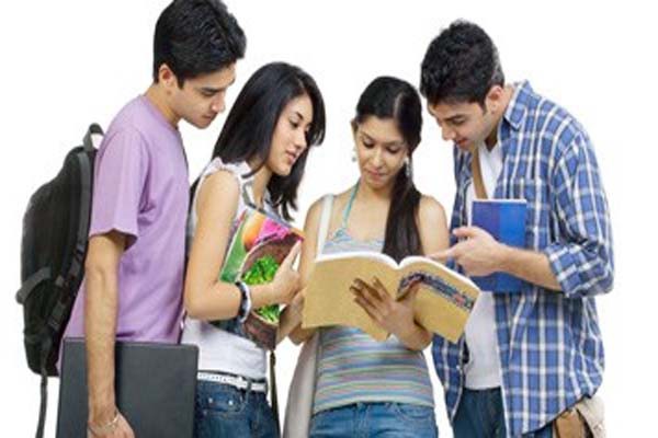 बच्चा जब घर से बाहर निकले बच्चा जब घर से बाहर निकले