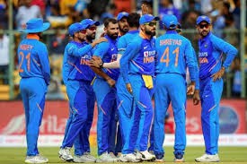 टीम इंडिया के खिलाड़ियों को कोच ने घर पर दिया काम टीम इंडिया के खिलाड़ियों को कोच ने घर पर दिया काम