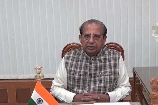 असम के राज्यपाल जगदीश मुखी पर लॉकडाउन से जुड़े नियमों के उल्लंघन का आरोप असम के राज्यपाल जगदीश मुखी पर लॉकडाउन से जुड़े नियमों के उल्लंघन का आरोप