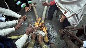 उत्तर भारत में कड़ाके की ठंड शुरू उत्तर भारत में कड़ाके की ठंड शुरू