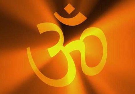 ॐ का उच्चारण करते समय रखें इन बातों का ध्यान ॐ का उच्चारण करते समय रखें इन बातों का ध्यान