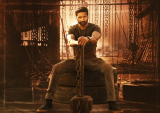 ఏప్రిల్2న ఎగ్రెసివ్ స్టార్ గోపిచంద్, మాస్ డైరెక్టర్ సంపత్నందిల `సీటీమార్`. ఏప్రిల్2న ఎగ్రెసివ్ స్టార్ గోపిచంద్, మాస్ డైరెక్టర్ సంపత్నందిల `సీటీమార్`.