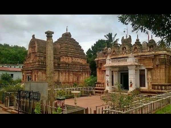 శ్రీ సుబ్రమణ్య స్వామి వారి ఆలయం, క్రౌంచగిరి, బళ్లారి. శ్రీ సుబ్రమణ్య స్వామి వారి ఆలయం, క్రౌంచగిరి, బళ్లారి.