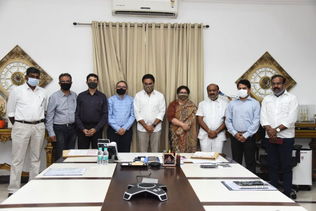 తెలంగాణ రాష్ట్రంలో మరో ప్రముఖ టెక్స్ టైల్ కంపెనీ... మంత్రి కేటీఆర్ సమక్షంలో అవగాహన ఒప్పందం తెలంగాణ రాష్ట్రంలో మరో ప్రముఖ టెక్స్ టైల్ కంపెనీ... మంత్రి కేటీఆర్ సమక్షంలో అవగాహన ఒప్పందం