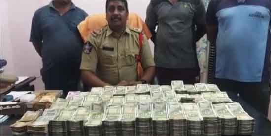 కారులోని 50 లక్షల నగదు చోరీ…నిందితుల ఆరెస్టు కారులోని 50 లక్షల నగదు చోరీ…నిందితుల ఆరెస్టు
