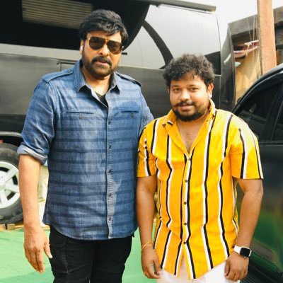 చరణ్ పై సాంగ్ చేసిన మహిత్ ని అభినందించిన మెగాస్టార్ ! చరణ్ పై సాంగ్ చేసిన మహిత్ ని అభినందించిన మెగాస్టార్ !