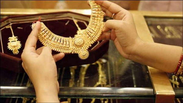 దిగుమతుల్లో నెంబర్ 2 దిగుమతుల్లో నెంబర్ 2