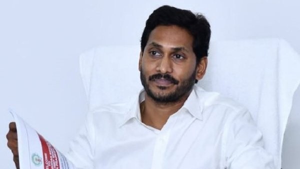 వైసీపీలో ఆగని మంత్రి వర్గ చర్చ-రచ్చ